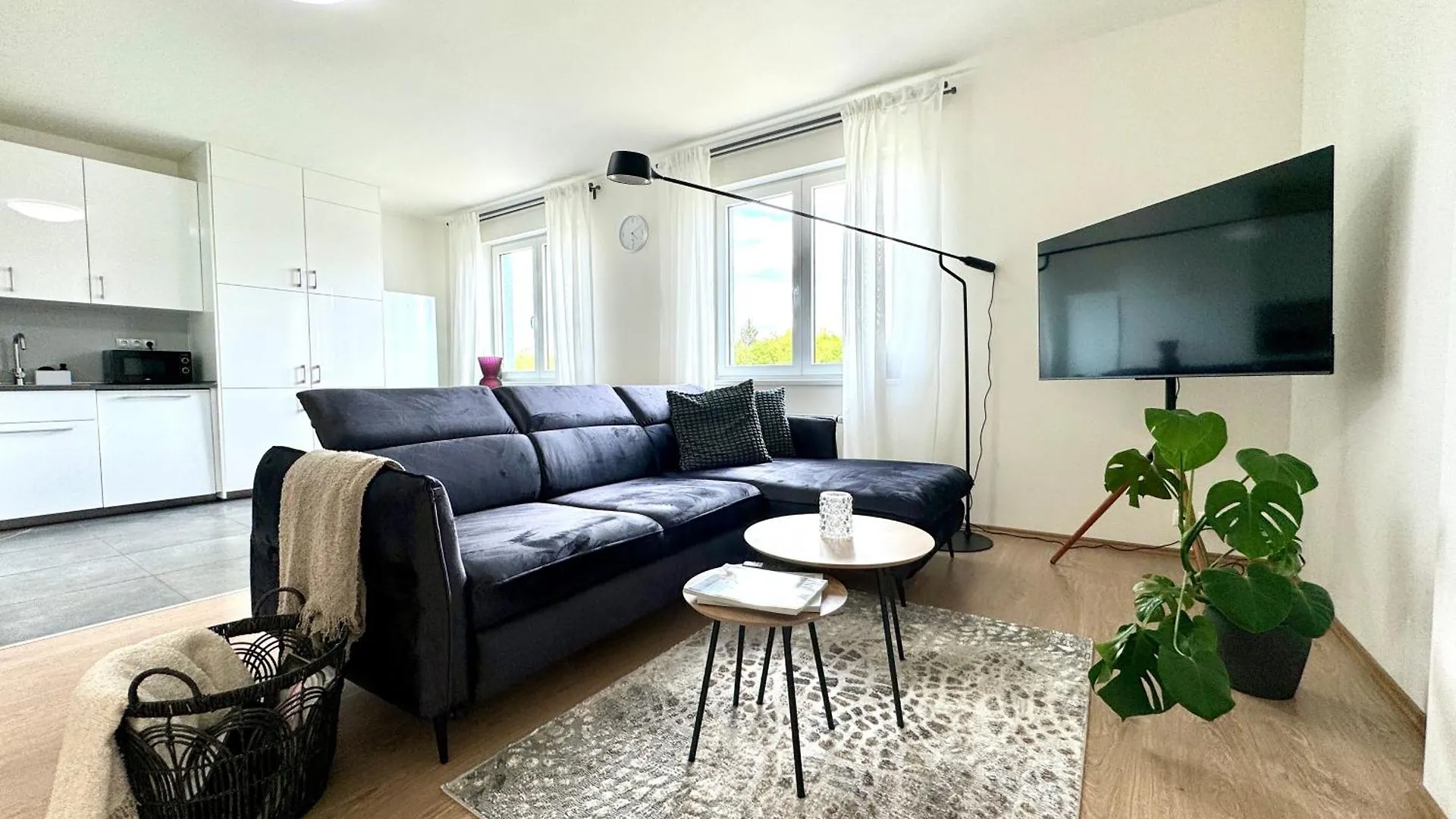 96M2 Designer Apartment, Free Garage Parking Prague 0*,  Czech Republic